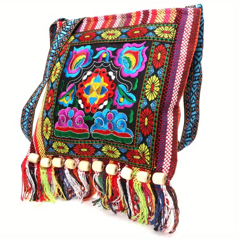 Etnik Bohem Çanta | Püsküllü Otantik Crossbody Çanta Modelleri Rahat ve otantik desenli crossbody askılı çanta