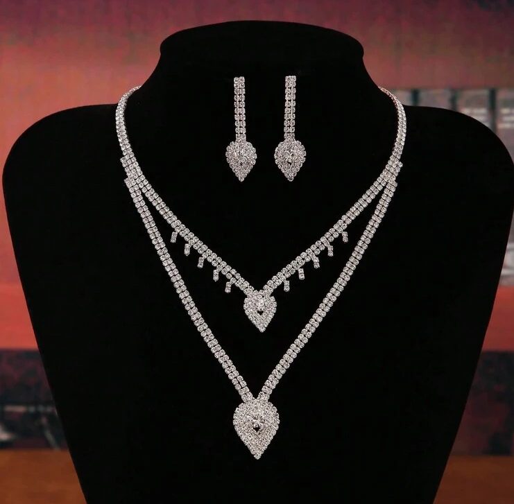 Straplez abiye takı modelleri